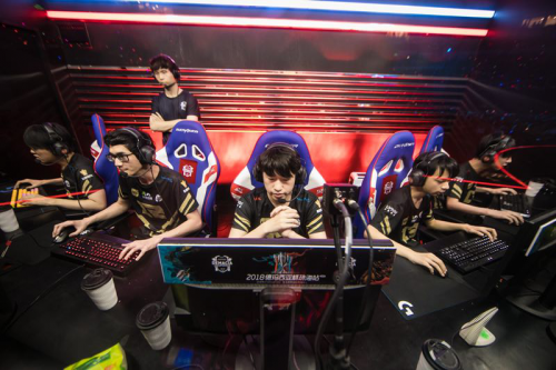 回身稳收大 回身稳收大