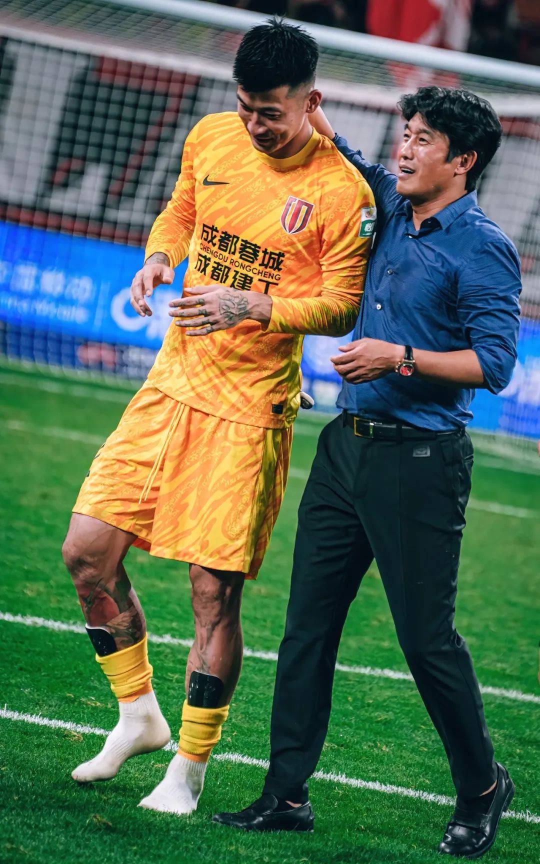 英超赛场再 英超赛场再